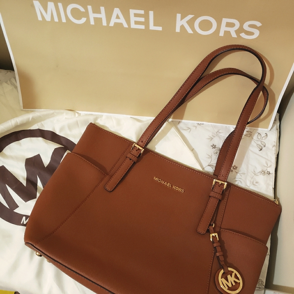 MK | Tote
